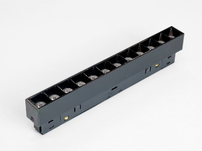 20 嵌入式格柵燈 12